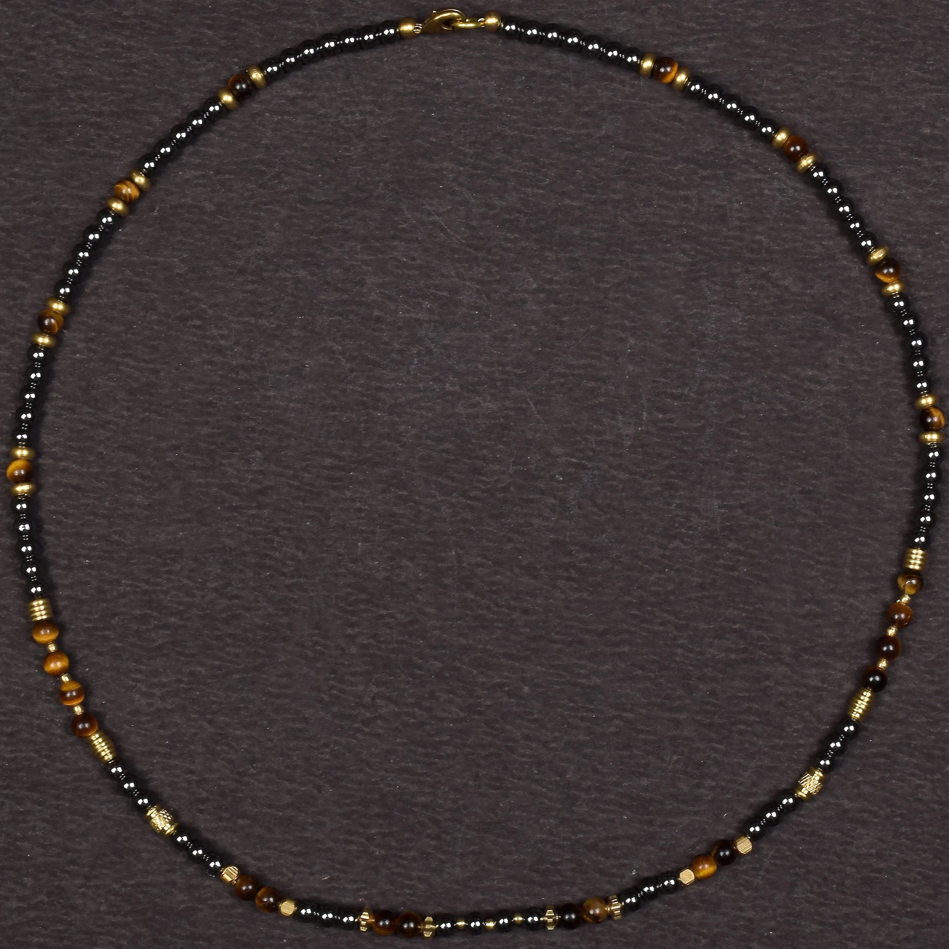 Hematite with Tiger Eye Short 